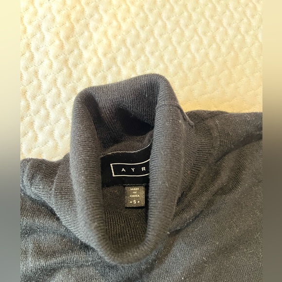 AYR sweater - Picture 3 of 5